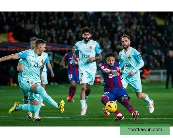 萨维奇领导能力持续提升，助力球队在赛季中表现稳健